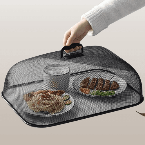 Cubierta de malla para alimentos color negro. Dimensiones del producto 47 largo x 34 ancho x 17,2 alto cm